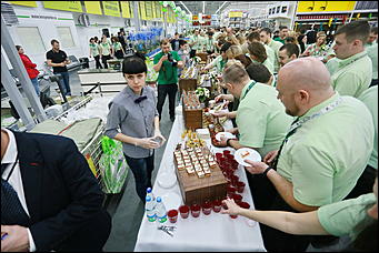 22 марта, 2017 года, Барнаул Как открывали второй гипермаркет "Леруа Мерлен" в Барнауле