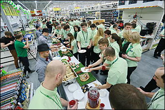 22 марта, 2017 года, Барнаул Как открывали второй гипермаркет "Леруа Мерлен" в Барнауле