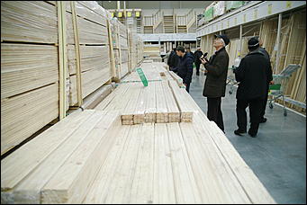 22 марта, 2017 года, Барнаул Как открывали второй гипермаркет "Леруа Мерлен" в Барнауле