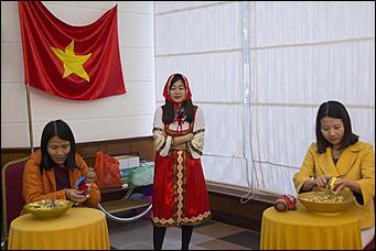 15 март 2016 г., Барнаул © Екатерина Шевырева Блины и сарафаны: как прошла масленица во Вьетнаме?