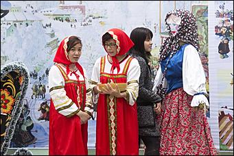 15 март 2016 г., Барнаул © Екатерина Шевырева Блины и сарафаны: как прошла масленица во Вьетнаме?