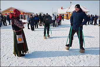 18 февраля, Новотырышкино   22 тысячи блинов и масленичный столб: как Масленица выгоняла зиму на Алтае