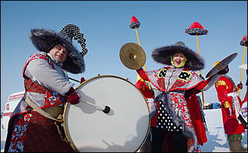 18 февраля, Новотырышкино   22 тысячи блинов и масленичный столб: как Масленица выгоняла зиму на Алтае