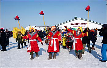 18 февраля, Новотырышкино   22 тысячи блинов и масленичный столб: как Масленица выгоняла зиму на Алтае