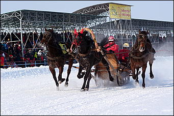 18 февраля, Новотырышкино   22 тысячи блинов и масленичный столб: как Масленица выгоняла зиму на Алтае