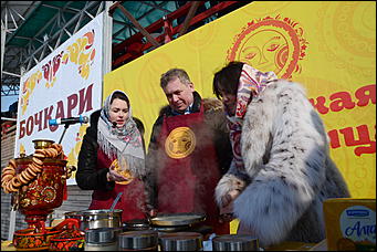 18 февраля, Новотырышкино   22 тысячи блинов и масленичный столб: как Масленица выгоняла зиму на Алтае