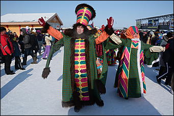 18 февраля, Новотырышкино   22 тысячи блинов и масленичный столб: как Масленица выгоняла зиму на Алтае