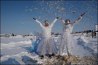 18 февраля, Новотырышкино   22 тысячи блинов и масленичный столб: как Масленица выгоняла зиму на Алтае