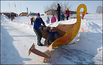 18 февраля, Новотырышкино   22 тысячи блинов и масленичный столб: как Масленица выгоняла зиму на Алтае