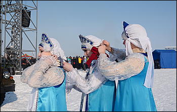 18 февраля, Новотырышкино   22 тысячи блинов и масленичный столб: как Масленица выгоняла зиму на Алтае