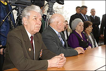 3 апреля 2007 г., Барнаул   В Барнауле одобрили проект Мемориального комплекса на Власихинском кладбище