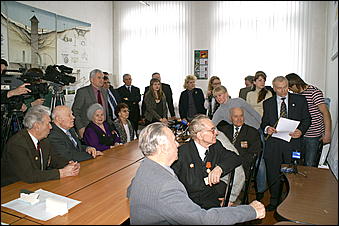 3 апреля 2007 г., Барнаул   В Барнауле одобрили проект Мемориального комплекса на Власихинском кладбище