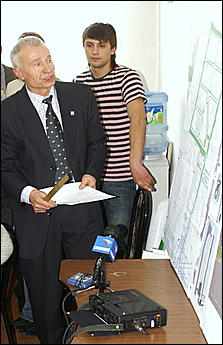 3 апреля 2007 г., Барнаул   В Барнауле одобрили проект Мемориального комплекса на Власихинском кладбище