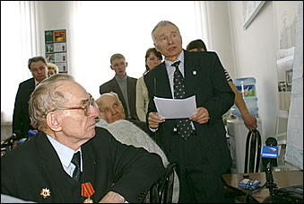 3 апреля 2007 г., Барнаул   В Барнауле одобрили проект Мемориального комплекса на Власихинском кладбище