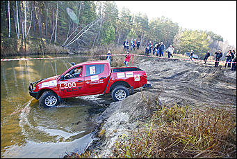 15 октября 2011г. Борзовая заимка   Автопикник с внедорожниками с Mitsubishi!