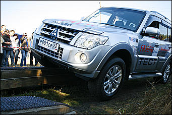 15 октября 2011г. Борзовая заимка   Автопикник с внедорожниками с Mitsubishi!