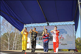 15 октября 2011г. Борзовая заимка   Автопикник с внедорожниками с Mitsubishi!