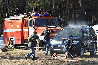 24 апреля 2010 г., Барнаул   "Апрельский кураж" от АКОО «Алтай off road» и  официального дилера Mitsubishi в Алтайском крае - Автоцентра АНТ.