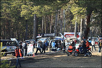 24 апреля 2010 г., Барнаул   "Апрельский кураж" от АКОО «Алтай off road» и  официального дилера Mitsubishi в Алтайском крае - Автоцентра АНТ.
