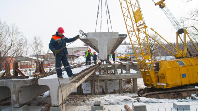 2 января 2015. Барнаул.  &copy; Амител Вячеслав Мельников   Как проходит реконструкция двух мостов через Барнаулку? Фоторепортаж 