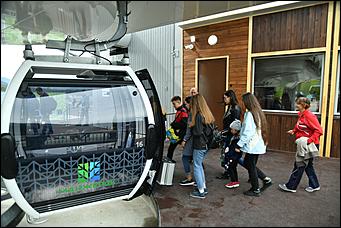 11 сентябрь 2019 г   Не хуже чем в Сочи. На курорте "Манжерок" открыли скоростную канатную дорогу