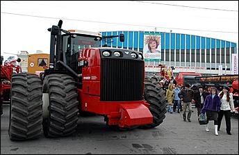 24 октября 2006 г., Барнаул   Крупнейшая в Сибири агровыставка Алтайская нива-2006 (фоторепортаж с открытия)