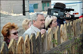 18 мая 2006 г, Барнаул   <P>Субботники в Банауле: итоги и проблемы (выездное совещание мэра Барнаула Владимира Колганова</P>