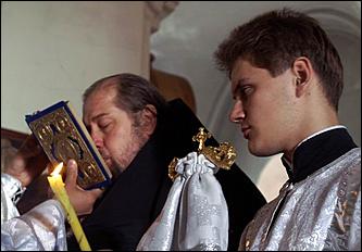 5 июня 2006 г, Барнаул   <P>Прощание с настоятельницей Знаменского женского монастыря</P>