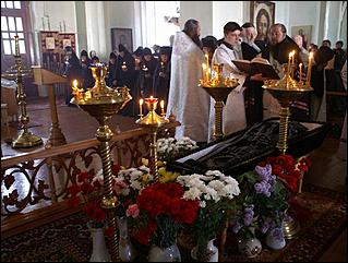 5 июня 2006 г, Барнаул   <P>Прощание с настоятельницей Знаменского женского монастыря</P>