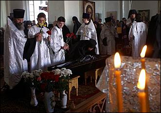 5 июня 2006 г, Барнаул   <P>Прощание с настоятельницей Знаменского женского монастыря</P>