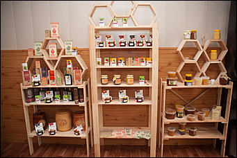 26 июля 2017 г., п Новый   Как французы алтайский мёд пробовали