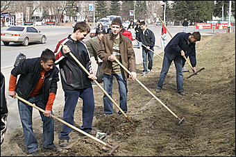12 апреля 2007 г., Барнаул   В Барнауле прошел "чистый четверг"