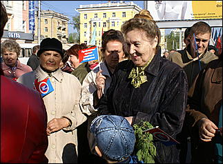1 мая 2007 г., Барнаул   Первомайская демонстрация в Барнауле