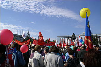 1 мая 2007 г., Барнаул   Первомайская демонстрация в Барнауле