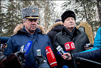 13 февраль 2016 г., Барнаул © Амител Вячеслав Мельников    На родине Героя России Пешкова открыли мемориальную доску с его именем 