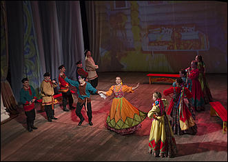 1 декабрь 2016 г., Барнаул   Танцы вместо слов: в филармонии Алтайского края представили спектакль "Петрушка" по знаменитому балету Игоря Стравинского