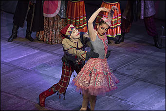 1 декабрь 2016 г., Барнаул   Танцы вместо слов: в филармонии Алтайского края представили спектакль "Петрушка" по знаменитому балету Игоря Стравинского