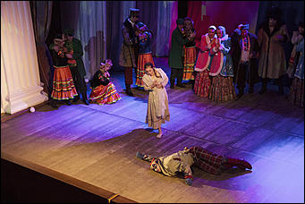 1 декабрь 2016 г., Барнаул   Танцы вместо слов: в филармонии Алтайского края представили спектакль "Петрушка" по знаменитому балету Игоря Стравинского