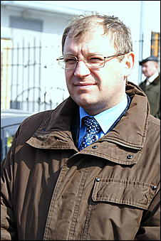 28 марта 2007 г., Барнаул   "Справедливая Россия" провела в Барнауле пикет "Умри, бюрократ"