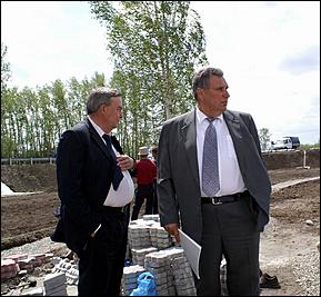 26 мая 2006 г, с. Плешково   Строительство мемориала на месте гибели Михаила Евдокимова