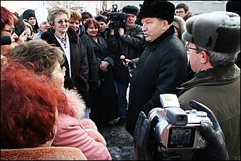 5 декабря 2006 г., Барнаул   Рабочая поездка главы администрации Алтайского края Александра Карлина в Поспелихинский район