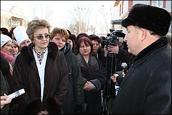 5 декабря 2006 г., Барнаул   Рабочая поездка главы администрации Алтайского края Александра Карлина в Поспелихинский район