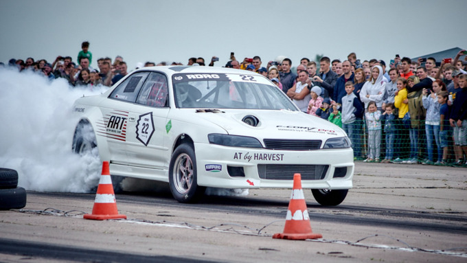 31 июль 2017 г., Барнаул   Дым из-под колес и рычание мотора: в Алтайском крае прошел чемпионат по дрэг-рейсингу