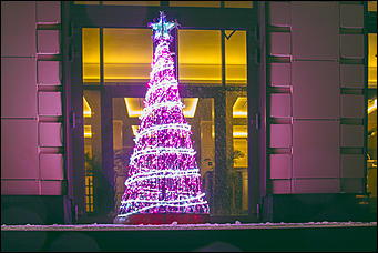 9 декабря 2015 г    Предновогодний Барнаул: как украшают столицу Алтайского края