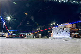 9 декабря 2015 г    Предновогодний Барнаул: как украшают столицу Алтайского края