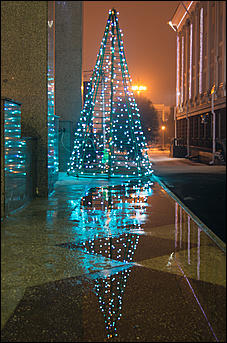 9 декабря 2015 г    Предновогодний Барнаул: как украшают столицу Алтайского края