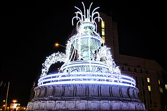 9 декабря 2015 г    Предновогодний Барнаул: как украшают столицу Алтайского края