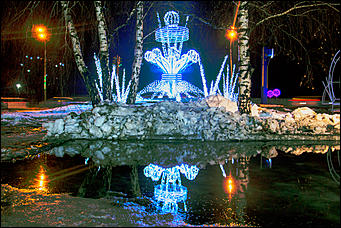 9 декабря 2015 г    Предновогодний Барнаул: как украшают столицу Алтайского края