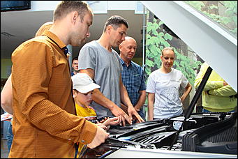 4 июня. 2017 г. Барнаул   Масштабный и дерзкий: семейный кроссовер Kodiaq презентовали в Барнауле