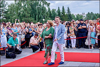 20 июль 2016 г., Барнаул   Красная дорожка и премьера фильма с Андреем Мерзликиным: как прошло открытие Шукшинского кинофестиваля?